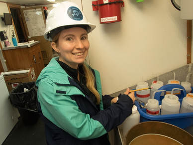 shannan-labelling-the-sample-jar-1